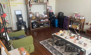 Se vende casa de 2 niveles con negocio de abarrotes, calle talca, Calama.