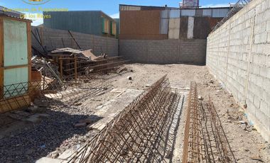 Se vende propiedad con local comercial ubicada en Vicuña Mackenna, Calama.