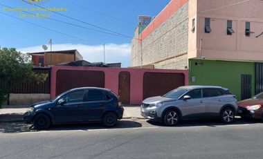 Se vende propiedad con local comercial ubicada en Vicuña Mackenna, Calama.