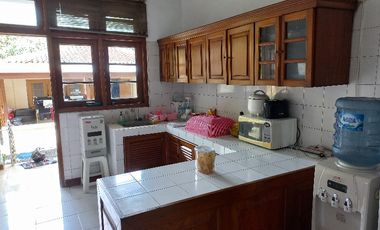 Dijual rumah lokasi pinggir jalan propinsi dekat pasar nusukan solo