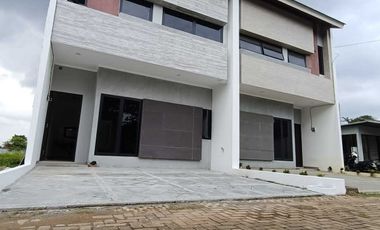 Rumah Di Jatiasih Akses 2 Mobil Tanpa DP Free Biaya²