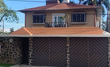 Casa Remodelada en Venta en Burgos Cuernavaca
