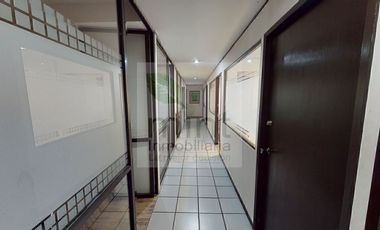 Oficinas en Venta en Jardines en la Montaña Zona Pedregal 11 Autos 210m2