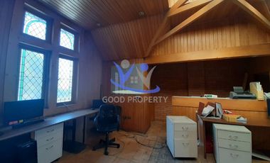 OFICINA COMERCIAL EN PROVIDENCIA - CASTILLO ARZOBISPO LARRAIN GANDARILLAS
