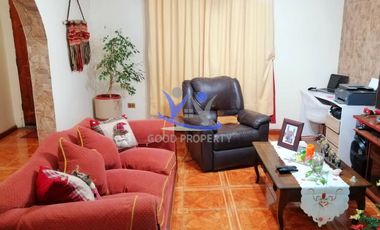 CASA EN QUINTA NORMAL