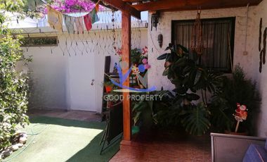 CASA EN QUINTA NORMAL