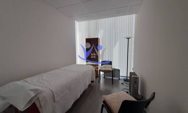 OFICINA APOQUINDO CON LOS DOMINICOS