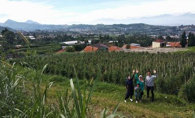 JUAL CEPAT RUMAH VILLA LEMBANG BANDUNG VIEW INDAH DKT WISATA. MURAH