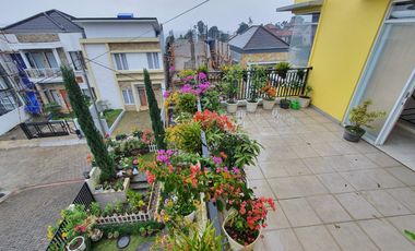 JUAL CEPAT RUMAH VILLA LEMBANG BANDUNG VIEW INDAH DKT WISATA. MURAH
