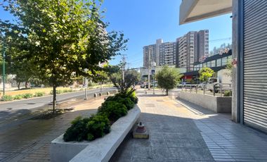 ARRIENDO LOCAL COMERCIAL AV PERÚ