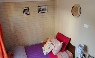 CASA DE 1 PISO EN BARRIO TRANQUILO Y BIEN CONECTADO