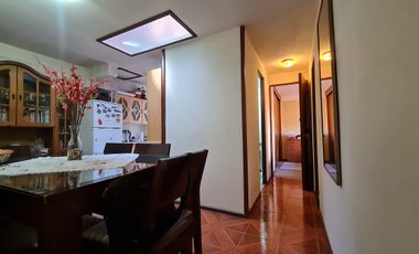 CASA DE 1 PISO EN BARRIO TRANQUILO Y BIEN CONECTADO