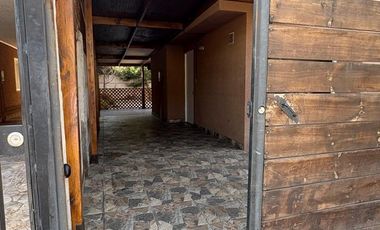 SE ARRIENDA LINDA CASA VALLE LO CAMPINO PASAJE CERRADO