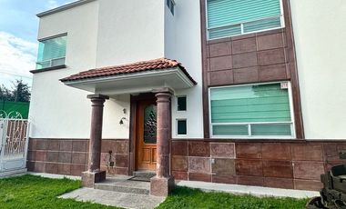 Casa en venta en Residecial Corredores, Cacalomacan