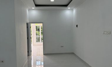 Disewa rumah baru Buaran Jakarta timur