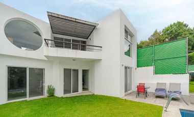 Hermosa Casa en Condominio con Alberca y Vista Panorámica