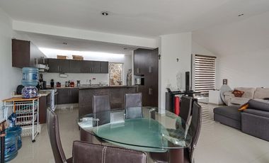 Hermosa Casa en Condominio con Alberca y Vista Panorámica