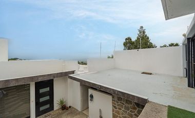 Hermosa Casa en Condominio con Alberca y Vista Panorámica