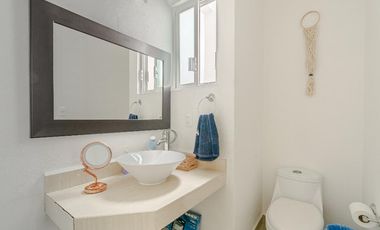 Hermosa Casa en Condominio con Alberca y Vista Panorámica