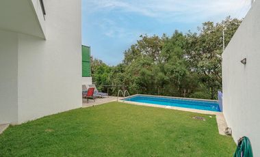 Hermosa Casa en Condominio con Alberca y Vista Panorámica