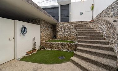 Hermosa Casa en Condominio con Alberca y Vista Panorámica