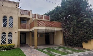 Casa en Renta en Fraccionamiento an Miguel frente al parque la Pilita.