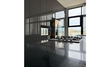 Renta PentHouse Icon by Cosmopolitan