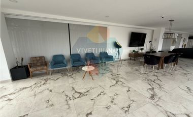 Renta PentHouse Icon by Cosmopolitan