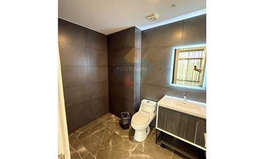 Renta PentHouse Icon by Cosmopolitan