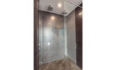 Renta PentHouse Icon by Cosmopolitan