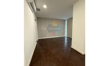 Renta PentHouse Icon by Cosmopolitan