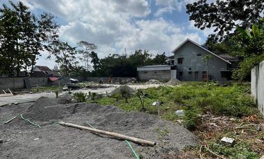 dijual rumah di bantul dekat kampus UMY dan lapangan kasihan ringroad