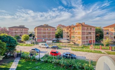 Departamento en venta, 3 amnbientes, 2Â° piso. Acepta permuta por vehiculo.