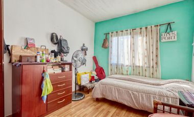 Departamento en venta, 3 amnbientes, 2Â° piso. Acepta permuta por vehiculo.