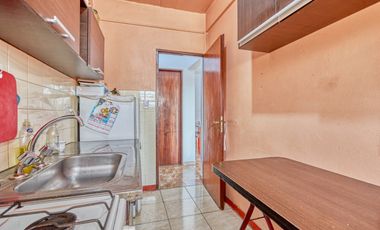 Departamento en venta, 3 amnbientes, 2Â° piso. Acepta permuta por vehiculo.