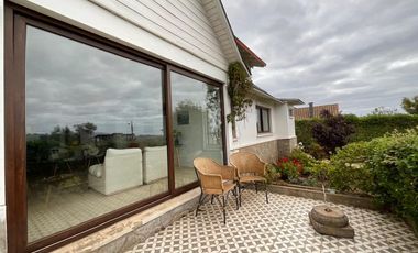 CASA EN VENTA EN SANTO DOMINGO 4 DORM. CON VISTA AL MAR