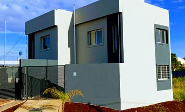 Alquilo Duplex un dormitorio Aristobulo del Valle departamento