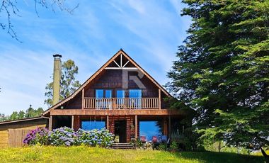 CASA EN PARCELACIÓN LOS VOLCANES