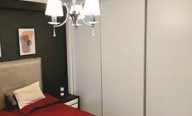 VENDE DEPARTAMENTO AMOBLADO