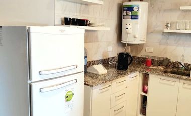 VENDE DEPARTAMENTO AMOBLADO