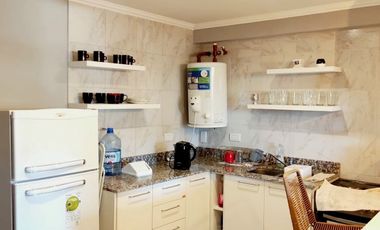 VENDE DEPARTAMENTO AMOBLADO
