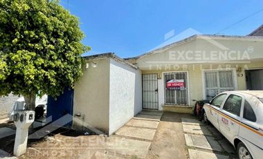 PIE DE CASA EN FRACC. DEL BOSQUE AL LADO DE VILLAS DEL PEDREGAL