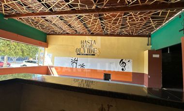 Renacimiento: Propiedad adecuada para local comercial o restaurante-bar.