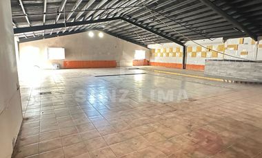 Renacimiento: Propiedad adecuada para local comercial o restaurante-bar.