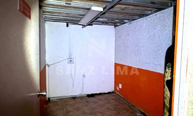 Renacimiento: Propiedad adecuada para local comercial o restaurante-bar.