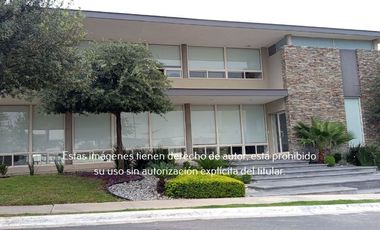 Casa en Renta en Fracc. Privado Lumina, Dominio Cumbres