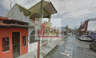 *Tabasco, Nacajuca, Bosques de Saloya, Casa en Condominio en Venta.*