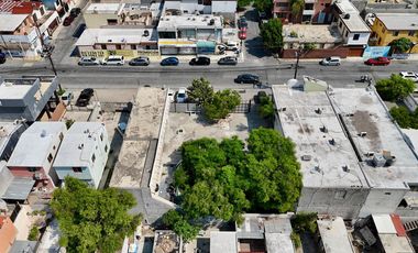 VENTA DE LOCALES COMERCIALES CON EXCELENTE UBICACION