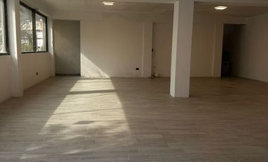 VENTA DE LOCALES COMERCIALES CON EXCELENTE UBICACION