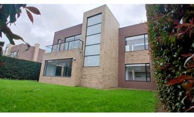 Arriendo Casa Campestre en Cajica